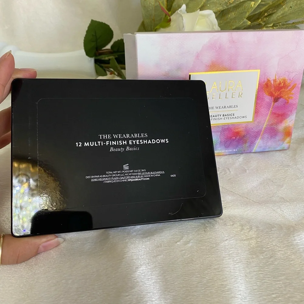 Laura Geller The Wearables Eyeshadow Palette - Neutral Shades